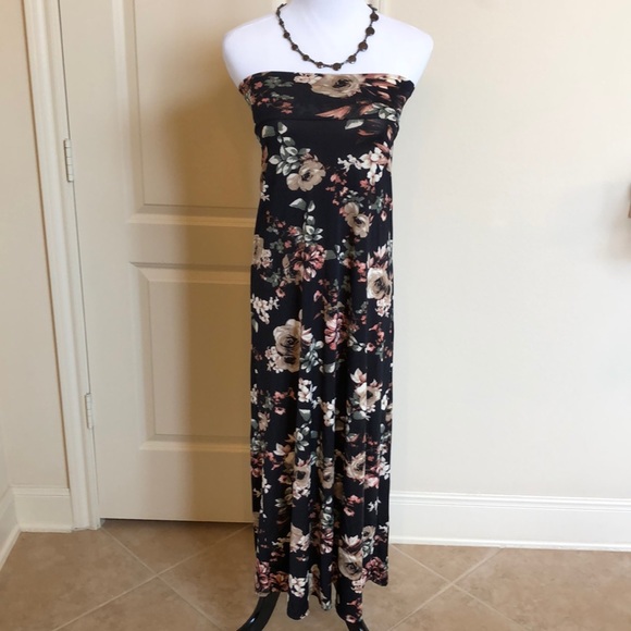 Dresses & Skirts - NWOT maxi tube dress.